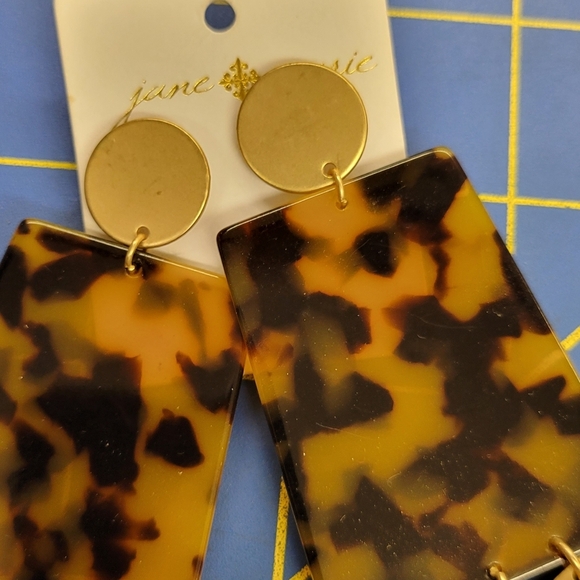 Leopard & Gold Tone 4" Dangle Earrings - Picture 2 of 3